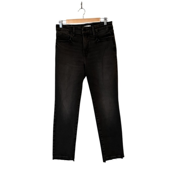 Good American Good Classic High Rise Slim Straight Jeans -  Black271 - Picture 1 of 8